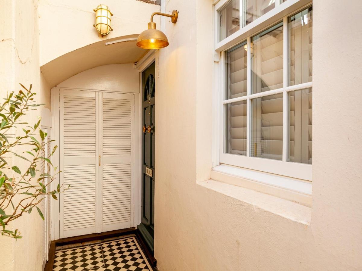 Beaches Brighton - Luxury Seafront Accommodation Exterior photo