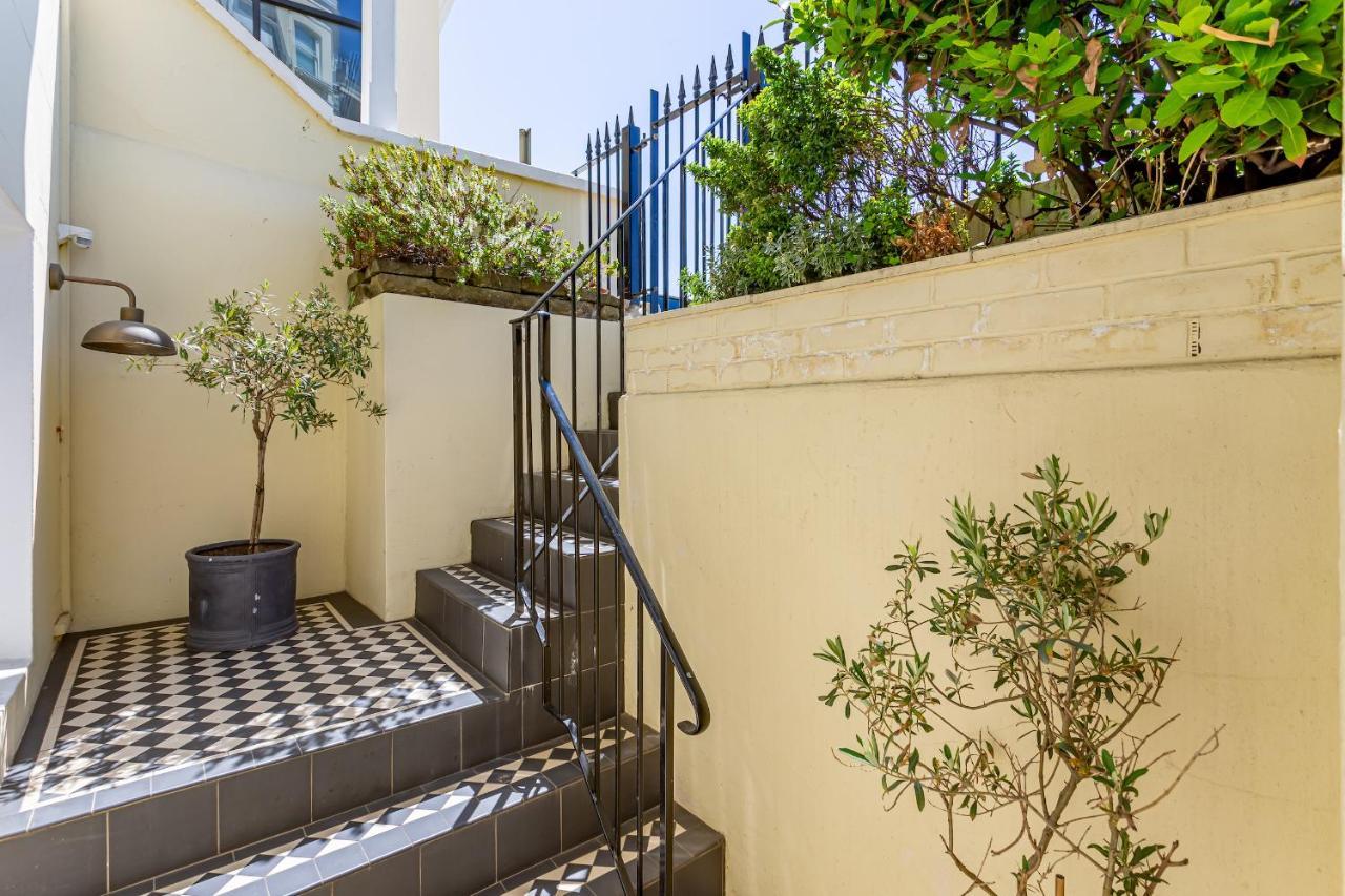 Beaches Brighton - Luxury Seafront Accommodation Exterior photo