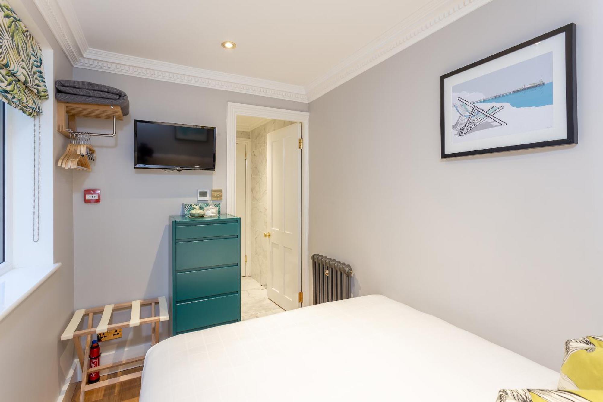 Beaches Brighton - Luxury Seafront Accommodation Exterior photo