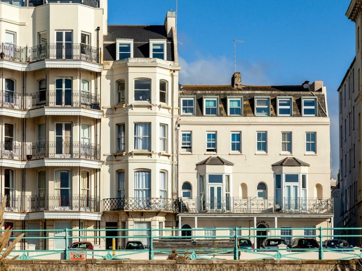 Beaches Brighton - Luxury Seafront Accommodation Exterior photo